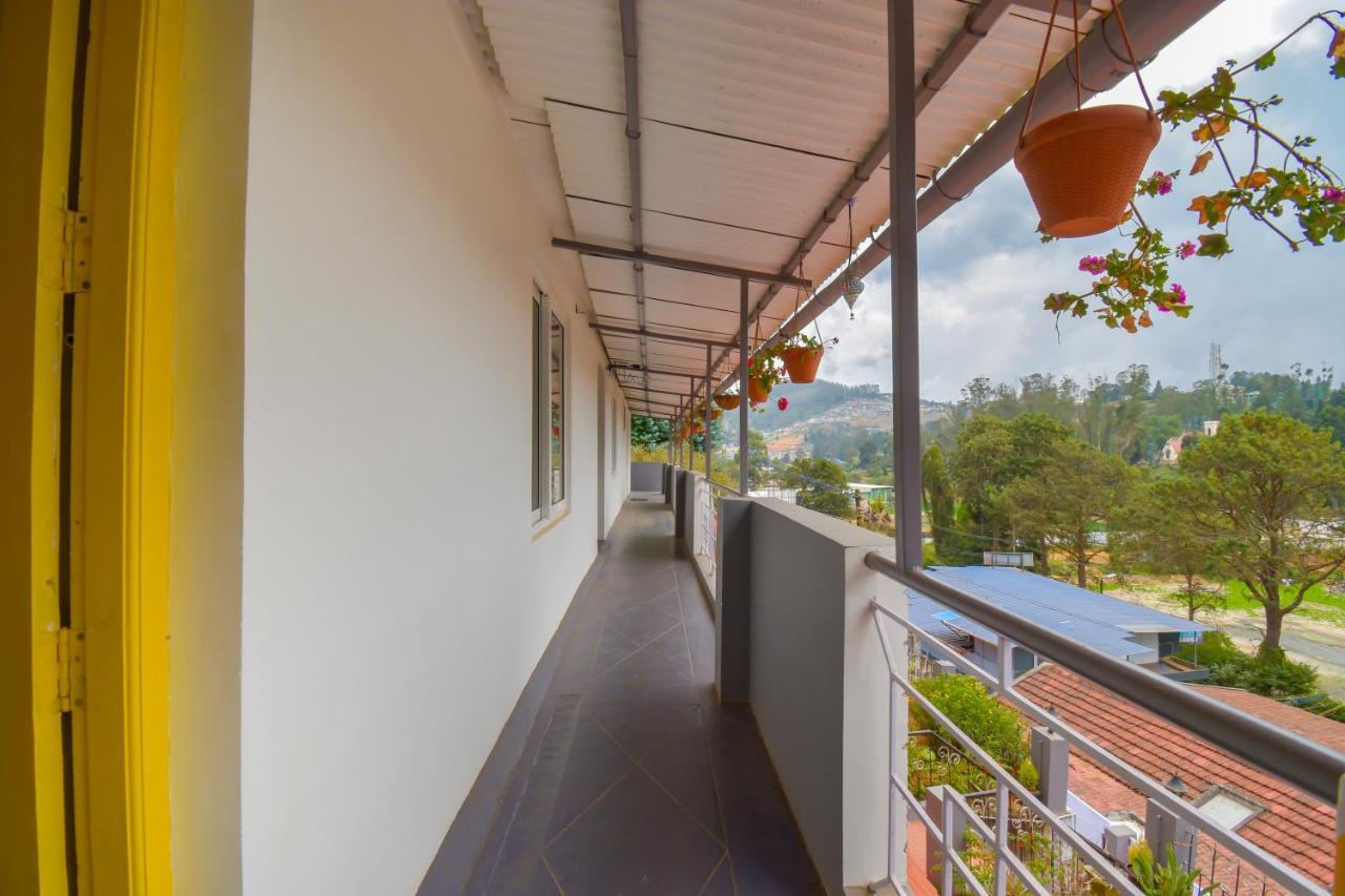 Fabhotels Reflections Guest House อูตี ภายนอก รูปภาพ
